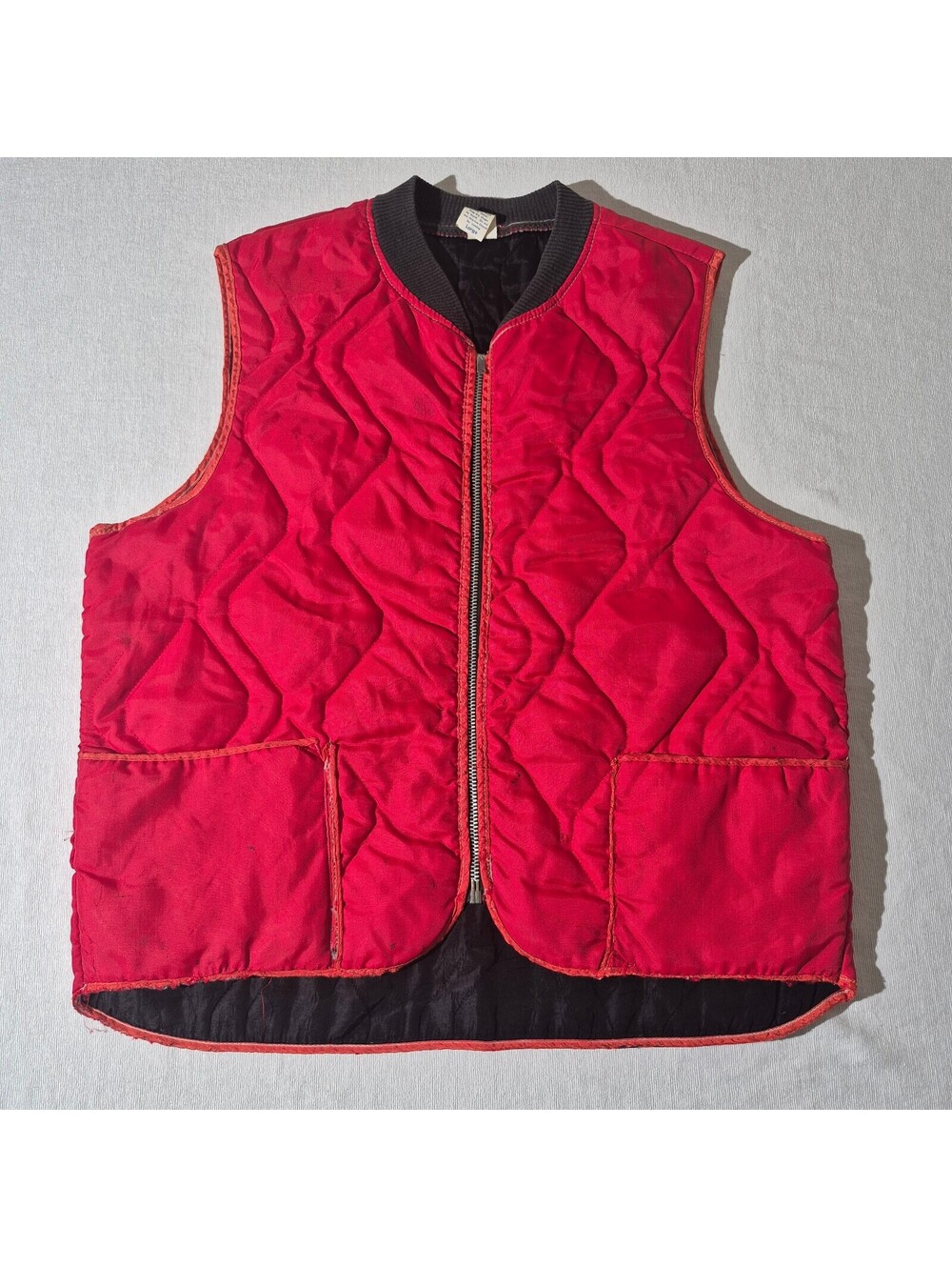 Vintage Red Med/Large quilted zip collared insulated vest